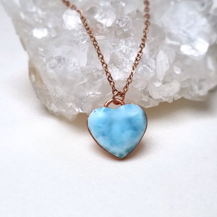 Unikátní šperky z minerálů, česká tvorba Soul of Aurora Larimar ve tvaru srdce - přívěsek/náhrdelník