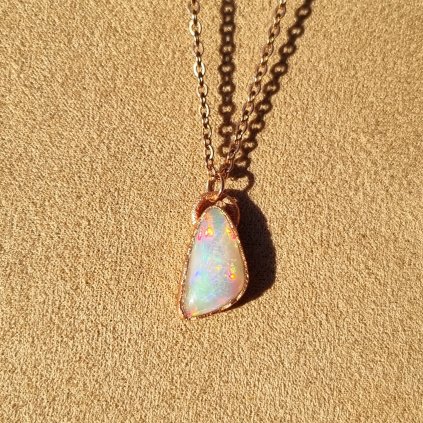 Šperky Soul of Aurora Přírodní top duhový opál z Etiopie - originální šperk/náhrdelník