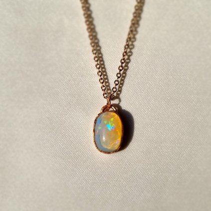 Šperky Soul of Aurora Přírodní top duhový opál z Etiopie - šperk/náhrdelník s opálem