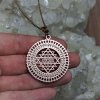 Shri Yantra přívěsek/náhrdelník - symbol posvátné geometrie