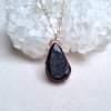 Originální šperky s krystaly Soul of Aurora Achát černý, drúza - přívěsek/náhrdelník