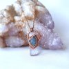 Kunzit a akvamarín, přírodní krystal - šperk/náhrdelník