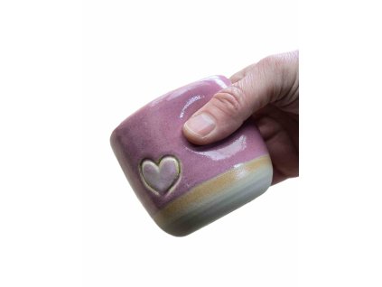 yunomi kalíšek pink se srdcem růžový kameninový šálek limitka
