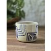 Cappuccino kalíšek Urban – kameninový hrnek se světle krémovou glazurou a městským dekorem