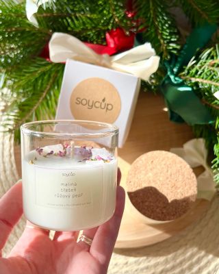 Tyhle roztomilý svíčky jsem připravovala na trhy, aby si z mojí nabídky vybral opravdu každý. A moc se líbily, tak putují...