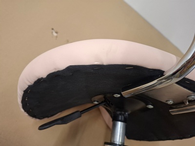 2-bazar-1111-beautyone-stool-saddle-pink-300