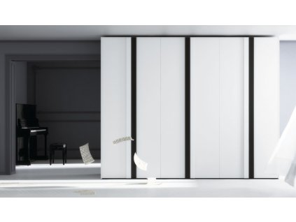 designová vestavěná šatní skříň