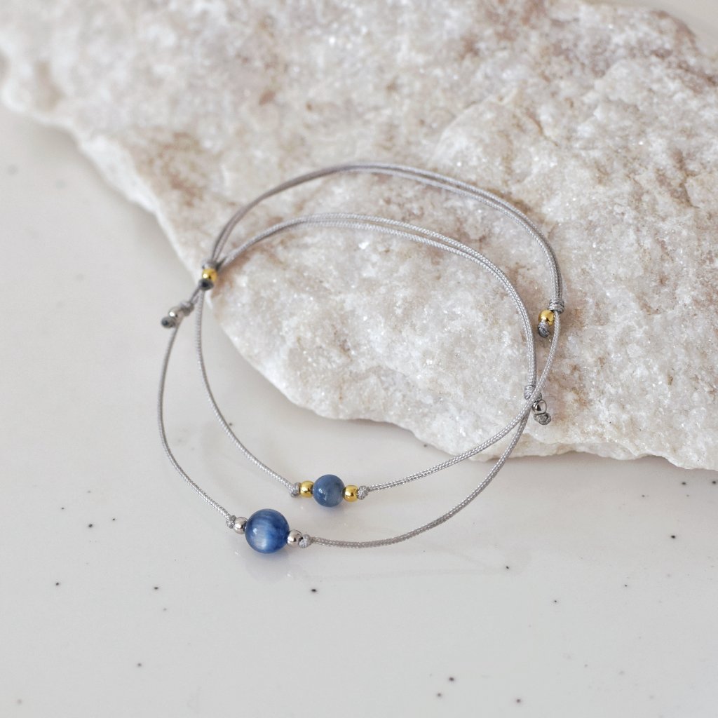 Náramek KYANIT korálek