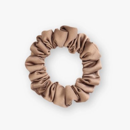 Malá saténová scrunchie gumička - Pekanová matná