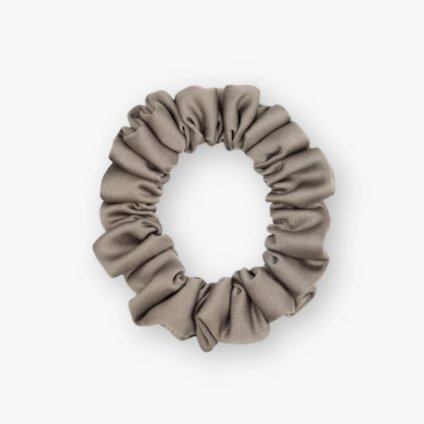 Malá saténová scrunchie gumička - Kávová matná