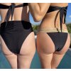 Černé kalhotky plavky dámské pevné bříško nebo otočené dolů na bokovky