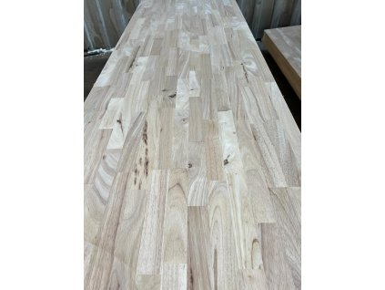 Interiérové dřevo Spárovka Hevea