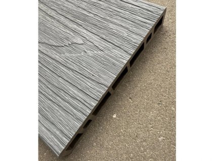 575 hedvabne sede plotove prkno wpc.jpg