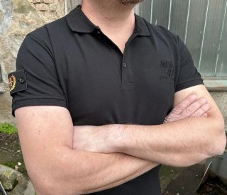 Sparťanská polokošile s výšivkou na srdci a nášivkou na knoflíčky na paži. Velikosti S až 5XL! na eshopu zde:...
