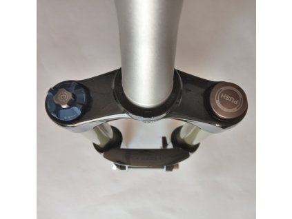 Vidlice odpr. 26" tapered Suntour DUROLUX36 TA RC2 20QLC2 180-140mm černá