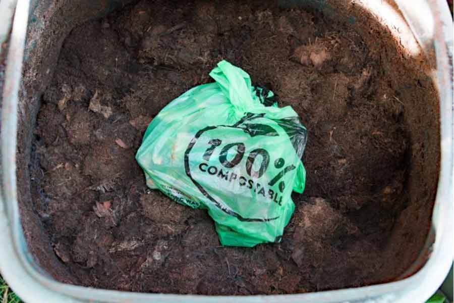 Je kompostovatelný a biologicky rozložitelný totéž?