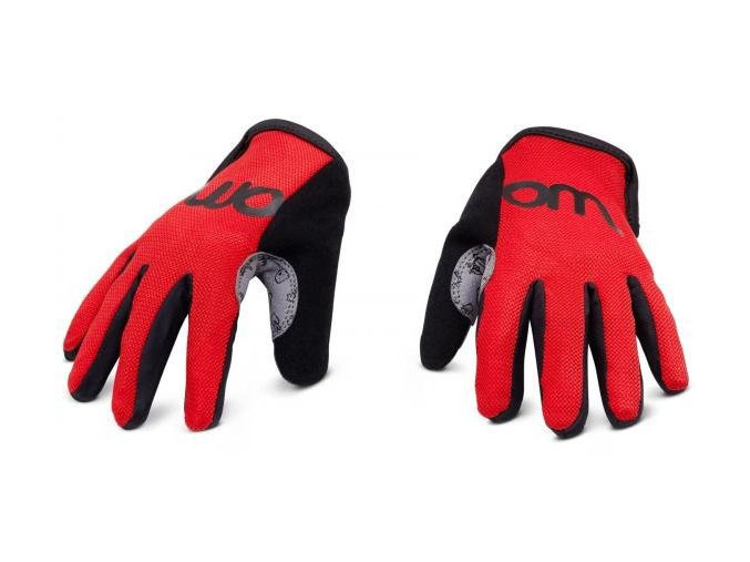 redwoom gloves 1 front 1920x kopie