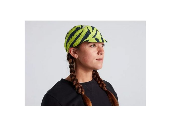 17983 3 cepice lightning reflect cycling cap hyper green 64822 1403