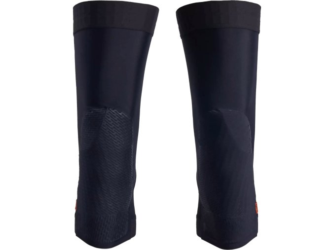 Chrániče na kolena Specialized Traction D30 black