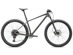 Horské kolo Specialized Chisel HT 2023 SATIN GLOSS SMOKE/TARMAC BLACK 91723 71 CHISEL HT SMK TARBLK HE