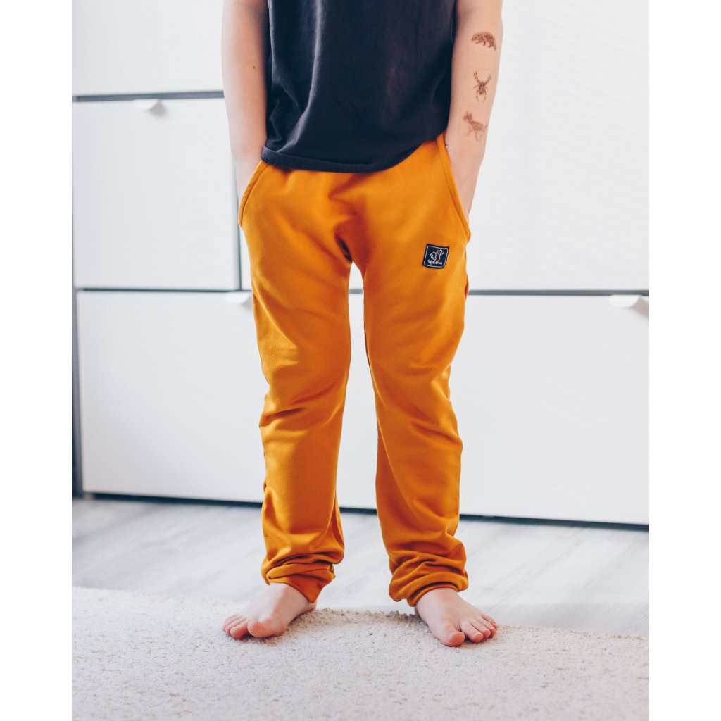 Slovenské kojenecké tepláčiky Speem