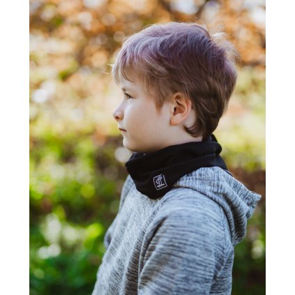 detsky-nakrcnik-cierny