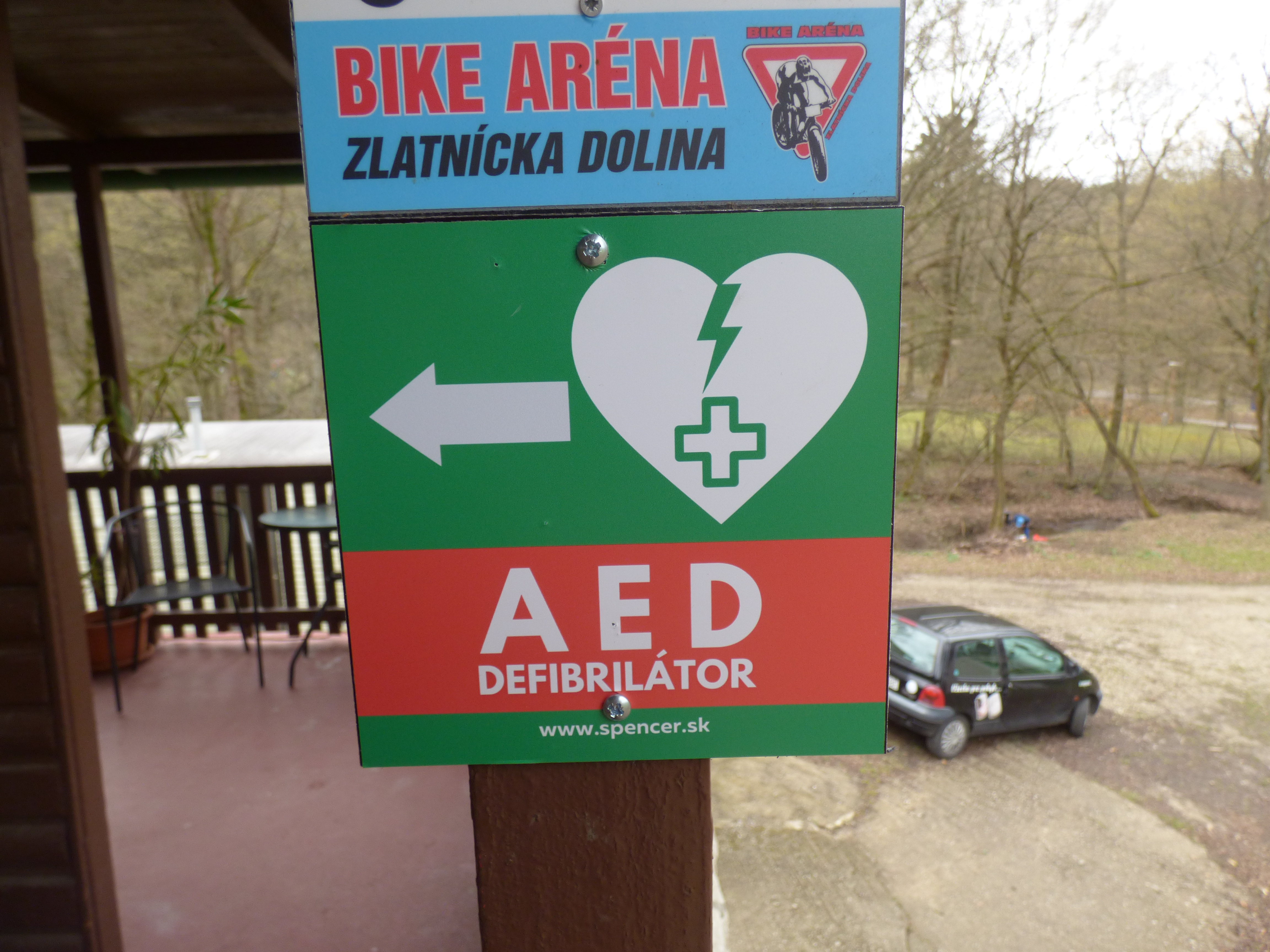 AED Defibrilátor v Horskej chate Hertlsport - Zlatnícka dolina