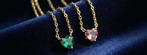 zlatá retiazka s drahokamom