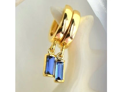 zlaté náušnice kruhy so Zafírom