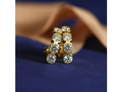 Náušnice so 4 zirkónmi