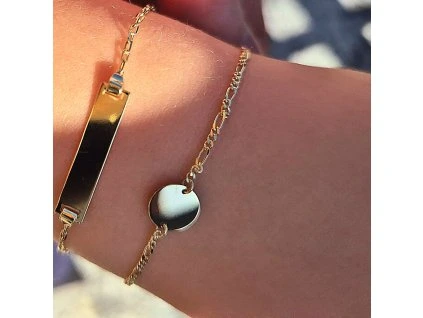 Zlatý detský náramok s medailonikom figaro