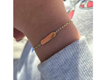 Zlatý detský náramok zaoblená platnička