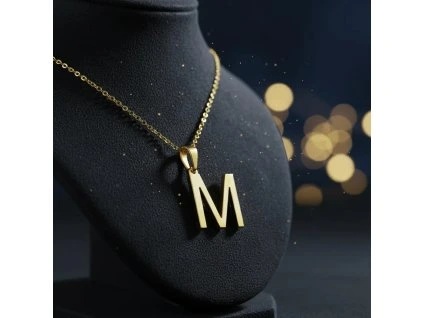 Zlatý prívesok písmenko