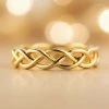 Prepletená zlatá obrúčka