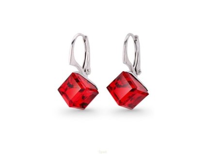 Strieborné náušnice kocky  Swarovski elements  8 mm červené LIGHT SIAM