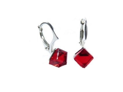 Náušnice Swarovski elements kocky 6 mm  červené LIGHT SIAM
