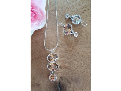 11742 1 stribrna souprava mona champagne