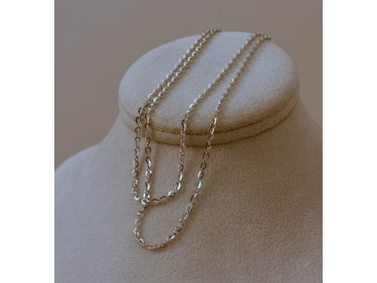 Stříbrný řetízek Ami 42