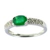 83371 luxusni zlaty prsten 352 se smaragdem a brilianty vel 55
