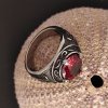 Keltský prsten  z chirurgické nerez oceli s broušeným kamenem