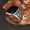 Keltský prsten  z chirurgické nerez oceli s broušeným kamenem