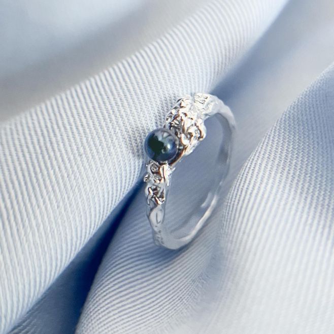 Mořská pěna…tak znělo zadání od zákaznice. Ano, tvořím i na přání a někdy úplně nevím, kam mě to zavede. Když mám ale...