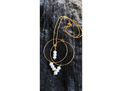 Perličky ve zlaté - náušnice