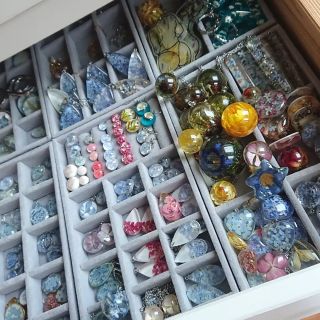 Tolik krásy v jednom šuplíku 😍 Snad pro vás budu mít brzy super zprávu a s některými se možná uvidíme 😉 Držte palce ❤️...