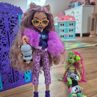 Hit naší domácnosti Monster High. 🧞‍♀️ Jsou všude a v různých podobách! A tak jsem neváhala do hry zapojit VAČICE! A proč...