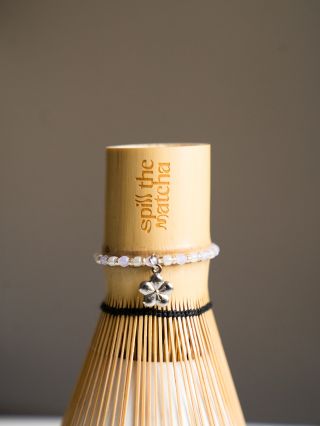 Kolaborace s @rinni_mood měla úspěch a některé charms jsou dokonce již sold out. 🎋Nicméně pro vás nyní plánujeme restock...