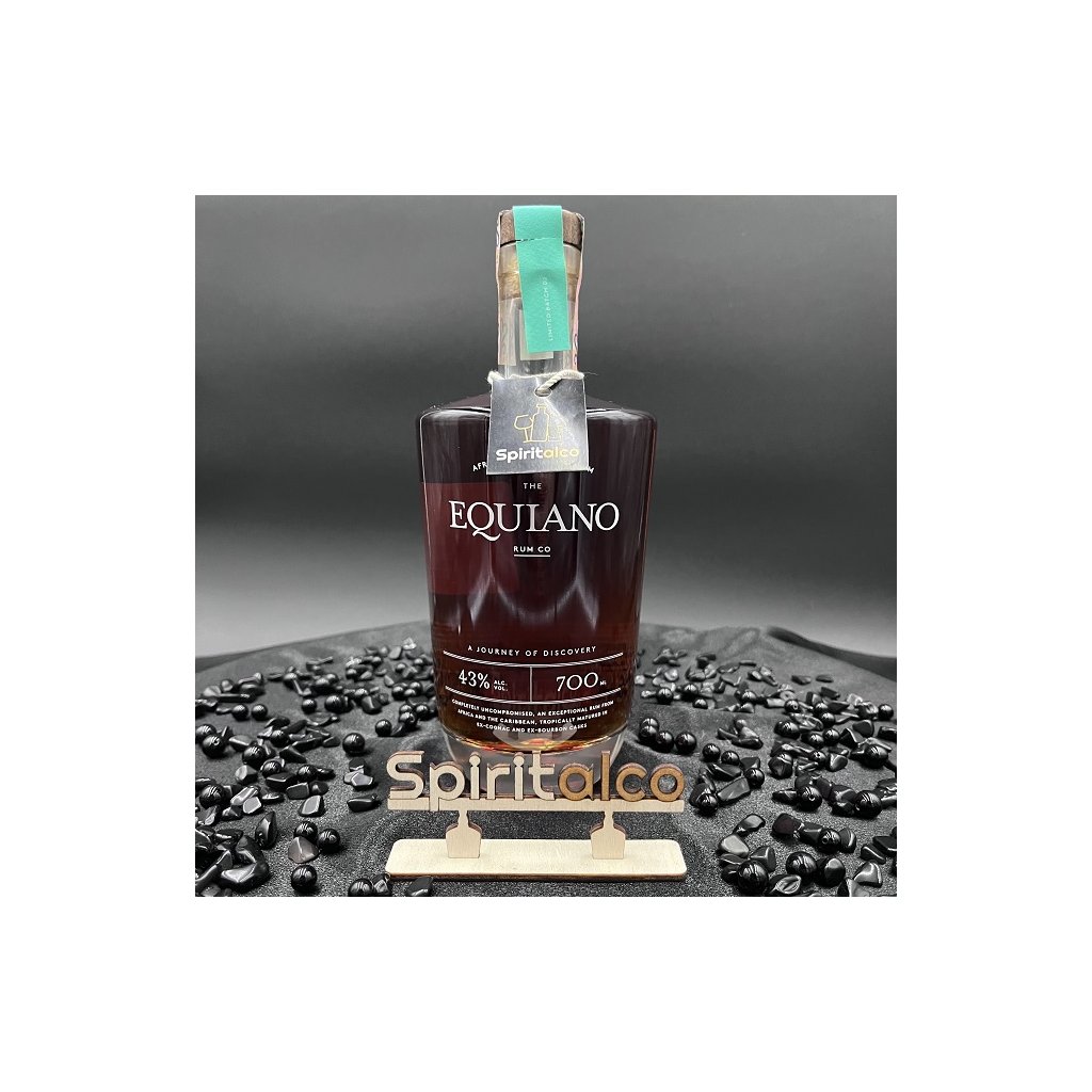 equiano-tmavy-rum