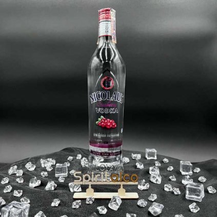 nicolaus-ranberry-ochutena-vodka