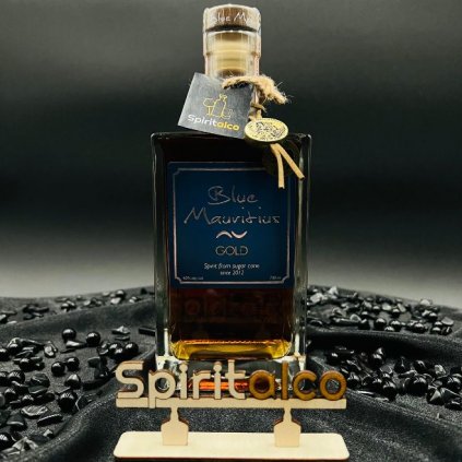 blue-mauritius-gold-tmavy-rum