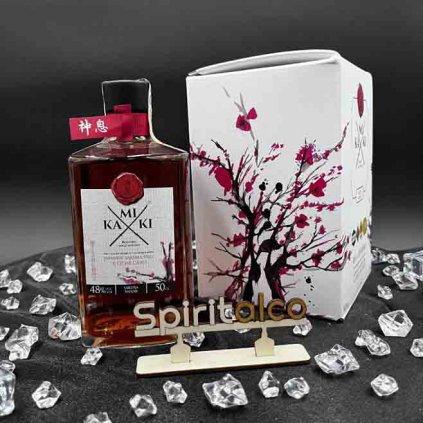 kamiki-sakura-wood-japonska-blended-malt-whisky
